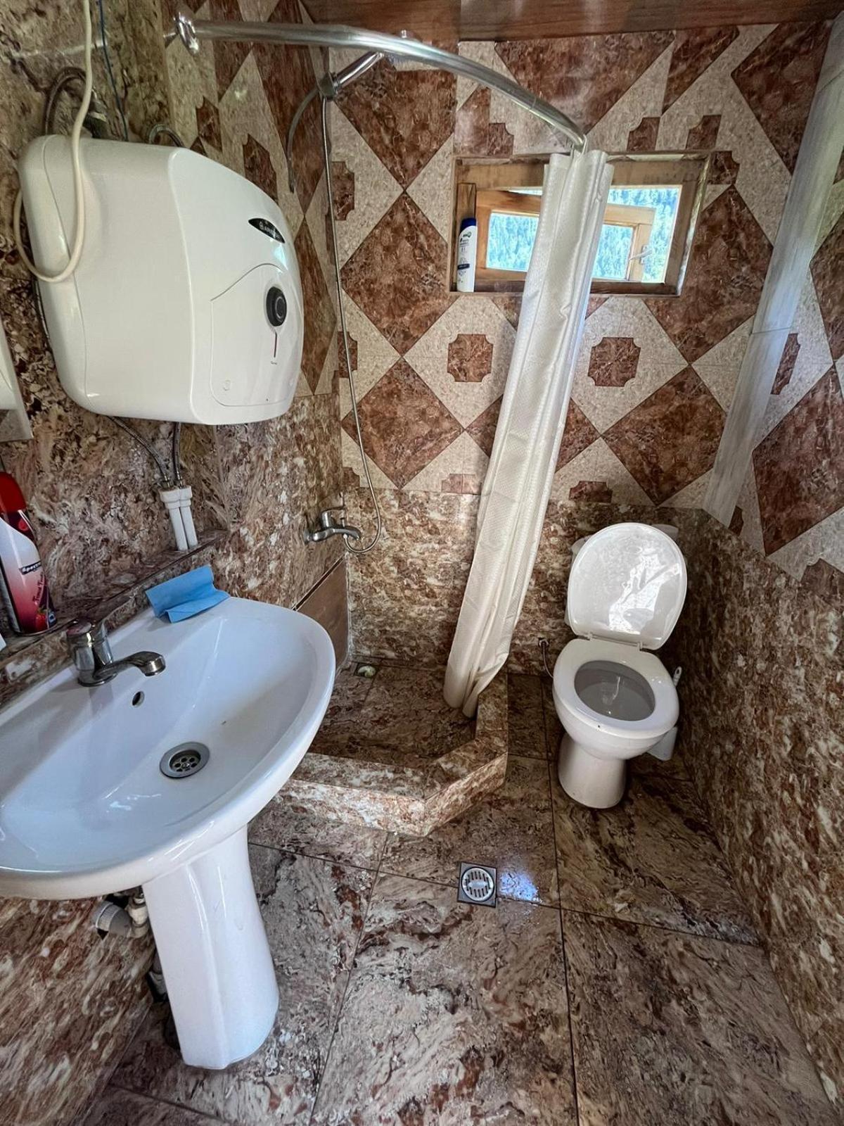 Tsknari Oda Oni Exterior foto